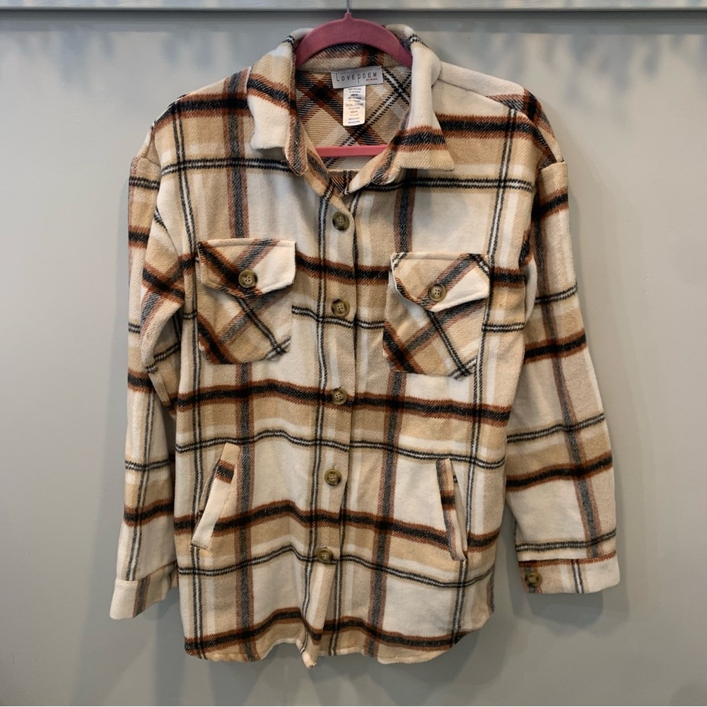 Love Poem Plaid Tan/brown Button Up Shacket With Pockets Size Medium SOFT!